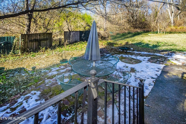 view of yard with a patio