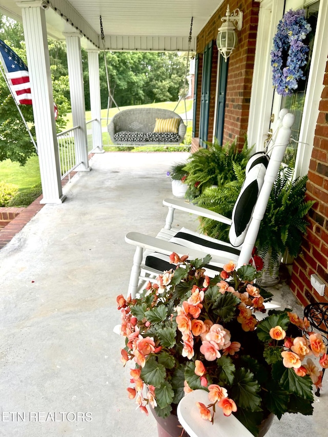 view of patio / terrace with covered porch