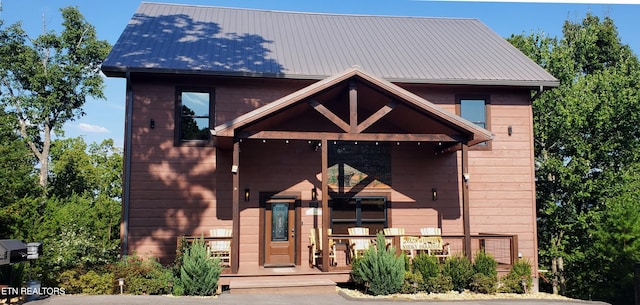 view of front of house with a porch