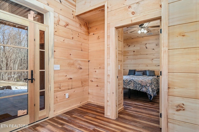 view of sauna featuring hardwood / wood-style flooring