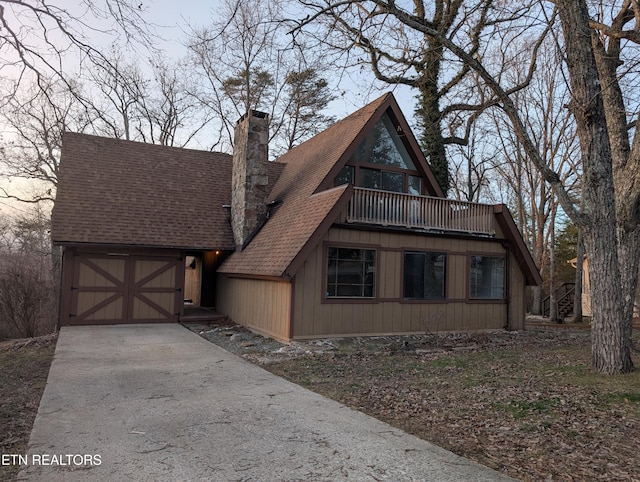 view of front of house featuring a garage