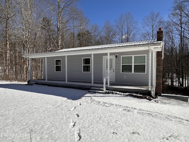 view of front of house with covered porch