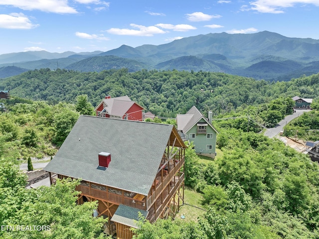 bird's eye view with a mountain view