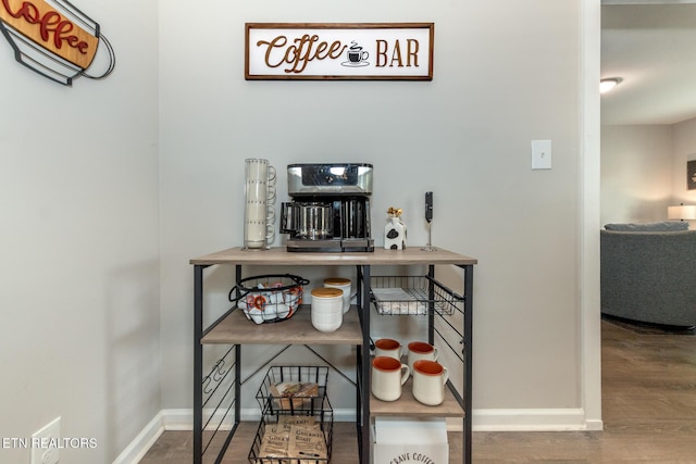 room details with hardwood / wood-style flooring