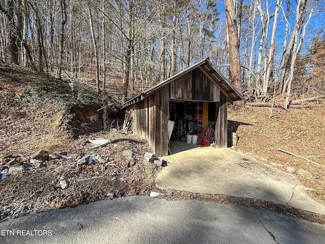 view of outdoor structure