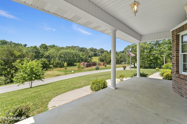 view of patio / terrace with covered porch