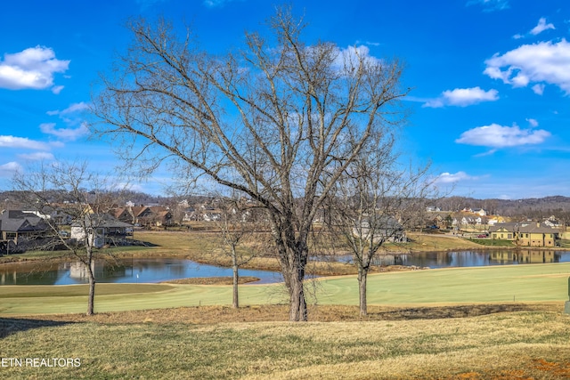 2370 Chestnut Ln, Loudon, TN 37774