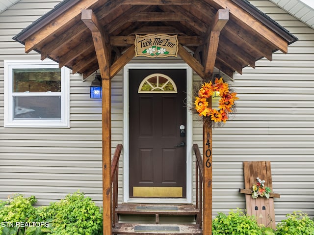 view of entrance to property