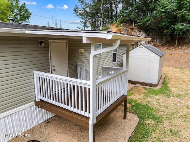 exterior space featuring a storage unit