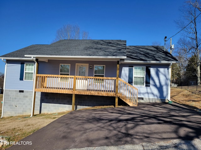 view of front of home with covered porch