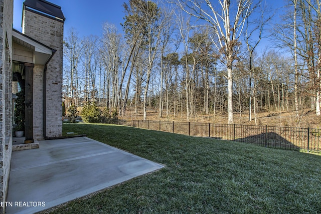 view of yard with a patio area