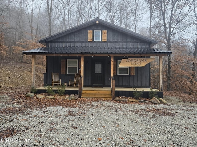 bungalow-style house with a porch