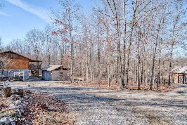 exterior space featuring an outbuilding