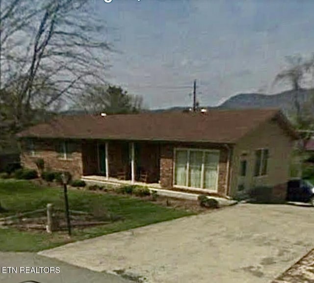 view of ranch-style home