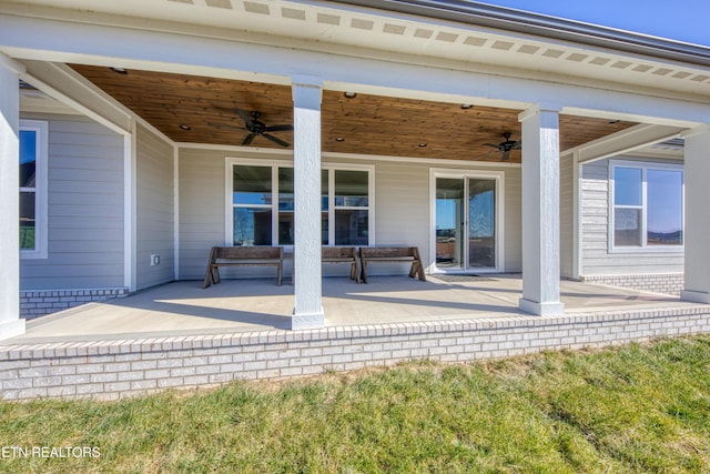 view of patio with ceiling fan