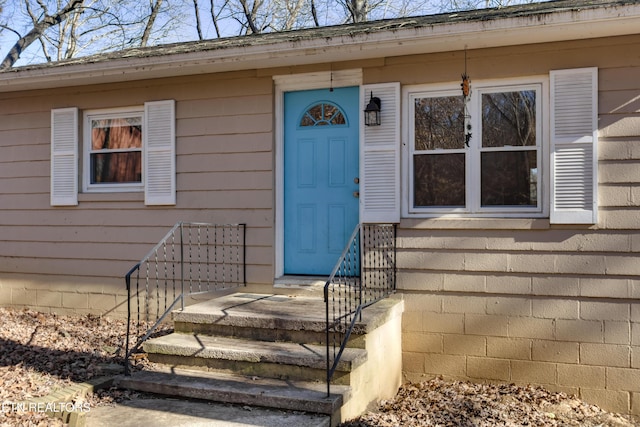 view of property entrance