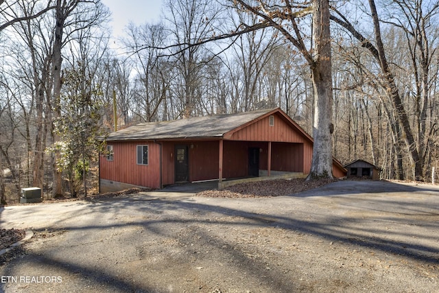 view of front of house