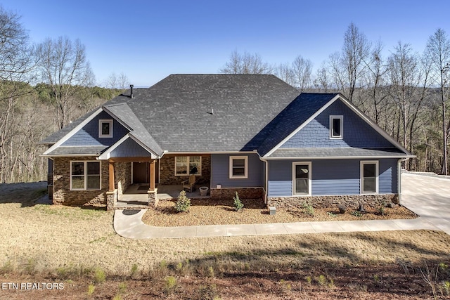 craftsman-style home featuring a porch