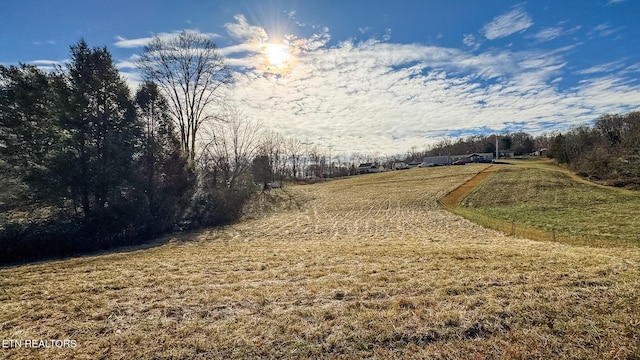 Listing photo 3 for Davis Chapel Rd, Lafollette TN 37766