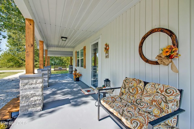 view of patio featuring covered porch