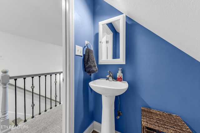 bathroom featuring sink