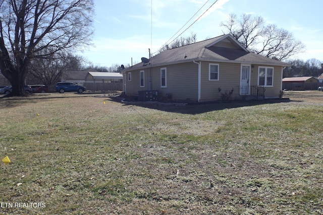 exterior space featuring a yard