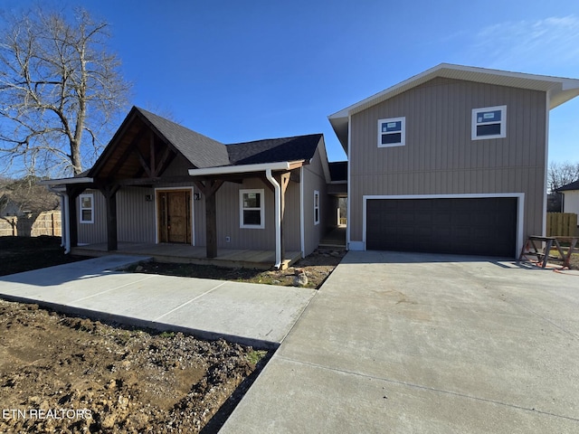 view of front facade with a garage