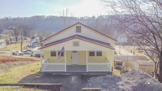 view of front of house