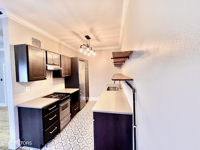 kitchen with sink, crown molding, stainless steel range with electric stovetop, hanging light fixtures, and a chandelier