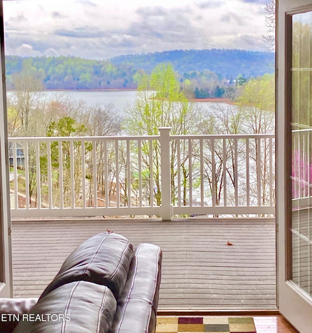 111 Deer Run Pt, Lafollette, TN 37766 - wooden terrace featuring a water view