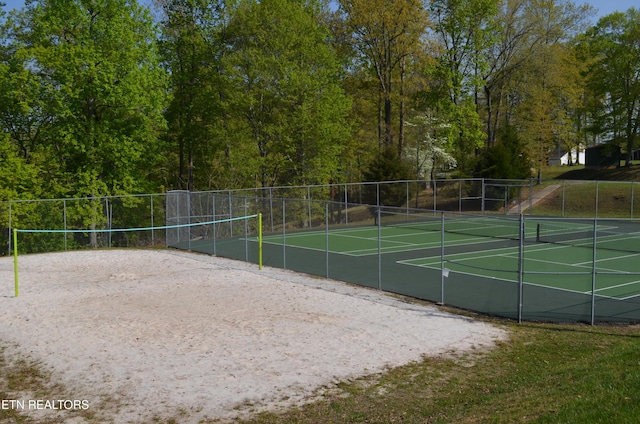 111 Deer Run Pt, Lafollette, TN 37766 - view of property's community featuring a tennis court, fence, and volleyball court