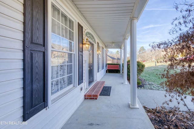 view of patio / terrace with covered porch