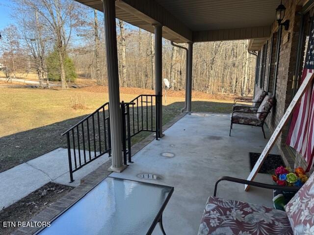 1039 S Ln, Grimsley, TN 38565 - view of patio