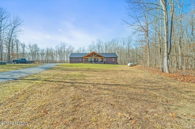 view of front facade with a front lawn