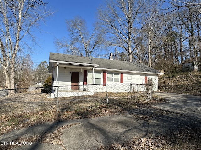 view of front of house