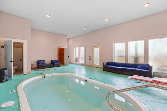 950 Black Bear Cub Way, Sevierville, TN 37862 - view of pool featuring a jacuzzi