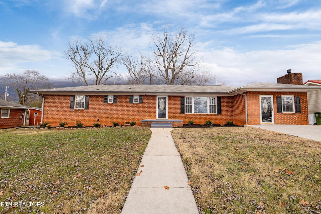 107 Mesa Rd, Maryville, TN 37804 - photo 1