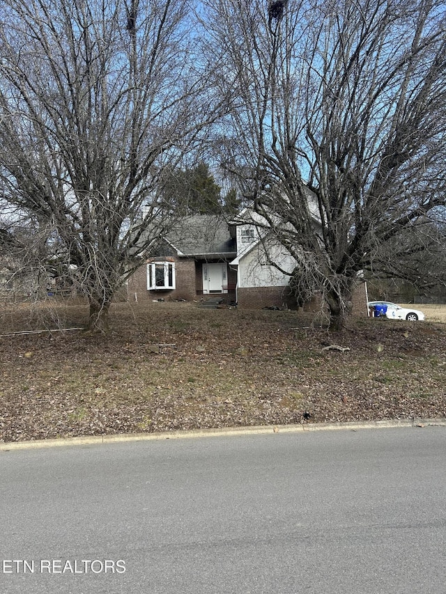 view of front of house