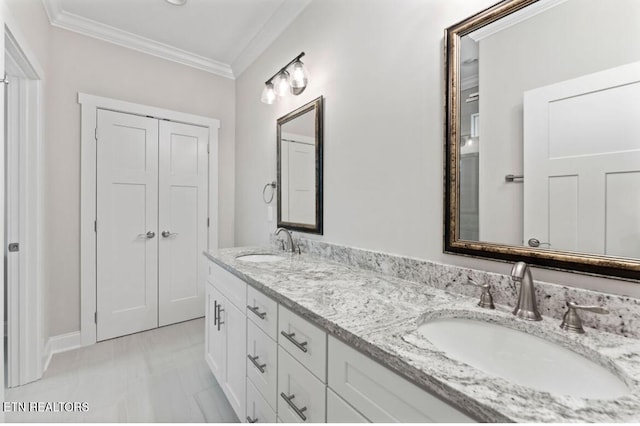 295 Caulderwood Ln, Lenoir City, TN 37771 - bathroom with double vanity, a sink, and crown molding