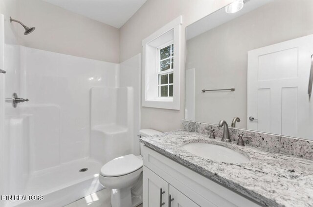 295 Caulderwood Ln, Lenoir City, TN 37771 - full bath with toilet, a shower, and vanity