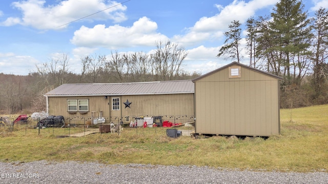 view of outbuilding