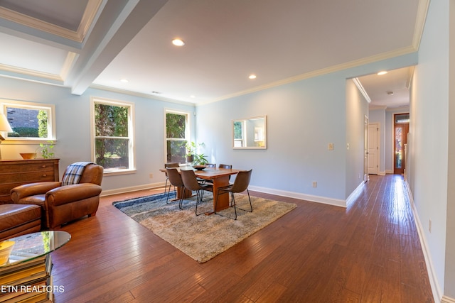 dining area with dark wood-type flooring, crown molding, recessed lighting, and baseboards