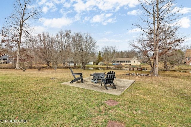 view of yard with a patio area