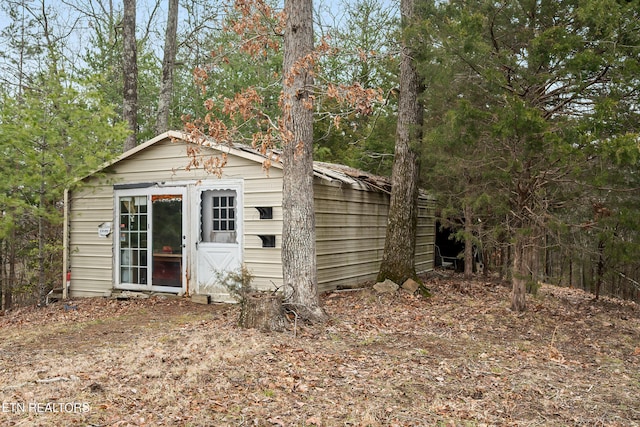 view of outbuilding with an outbuilding