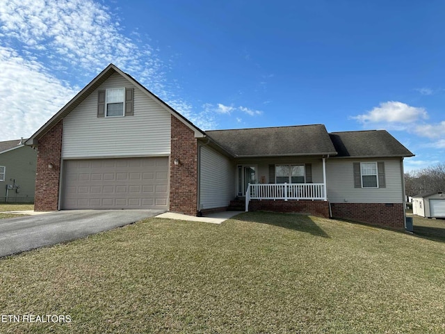 view of front of property featuring driveway, a garage, roof with shingles, covered porch, and a front lawn