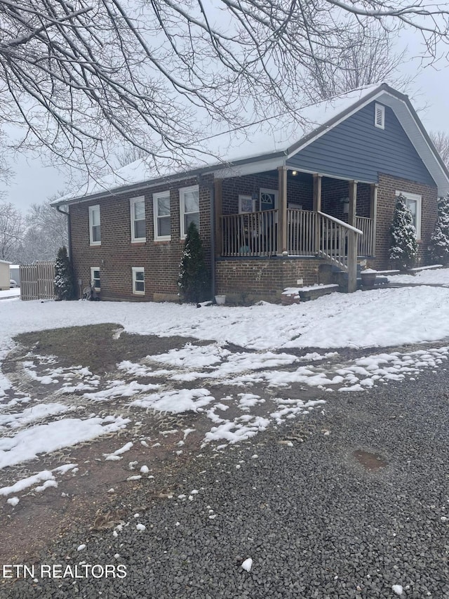 view of front of home featuring covered porch