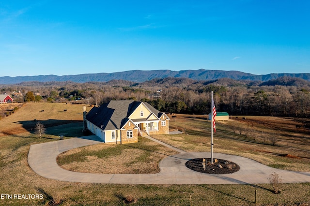 bird's eye view featuring a mountain view