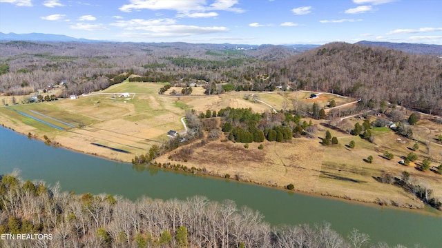 Listing photo 3 for 331 Blackburn Ln, Lenoir City TN 37771