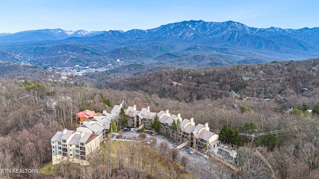 1130 Ski View Dr, Gatlinburg, TN 37738 - aerial view with a mountain view