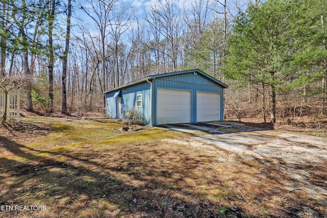 view of detached garage